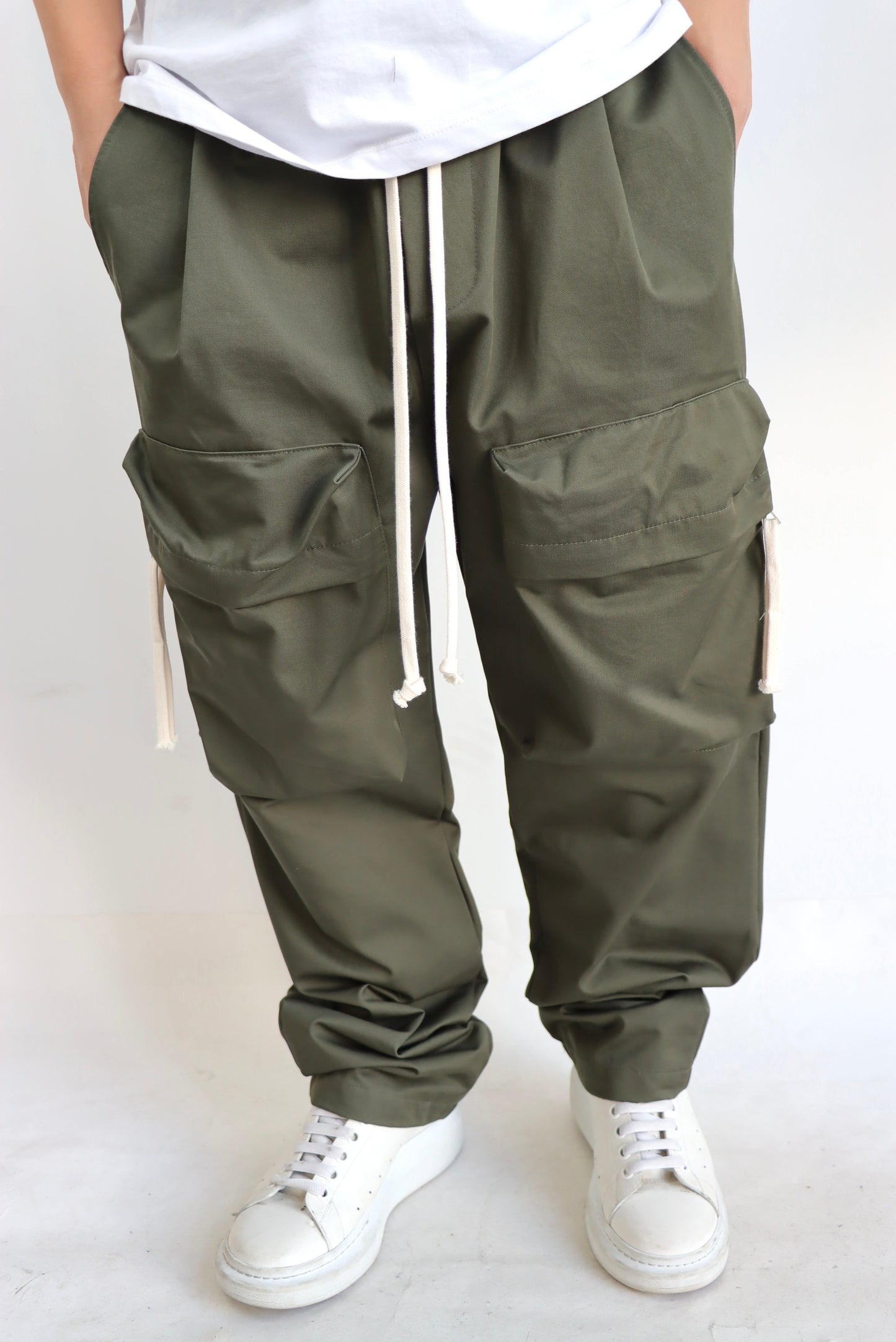 PANTALONE con tasche davanti