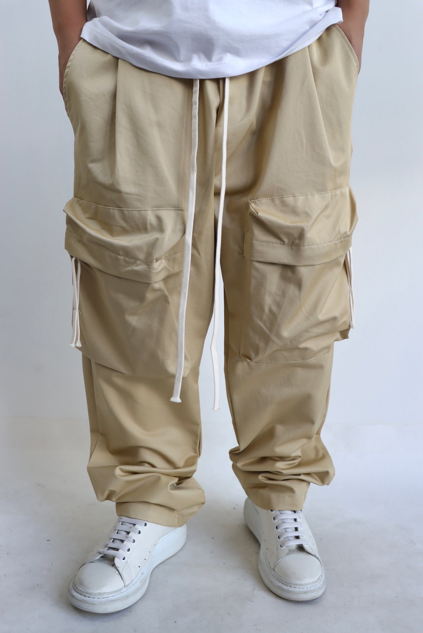 PANTALONE con tasche davanti