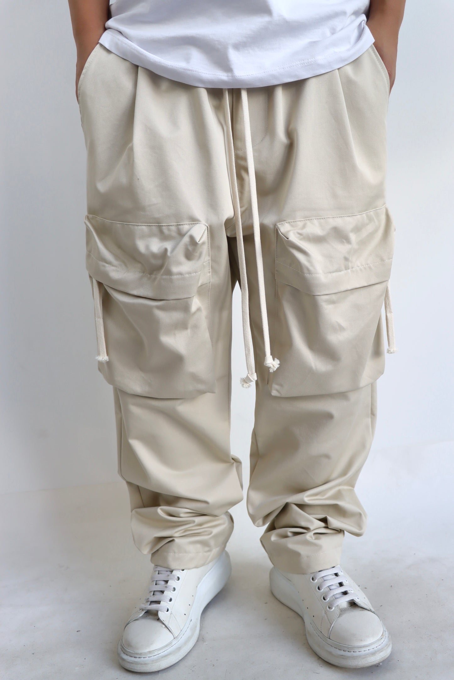 PANTALONE con tasche davanti